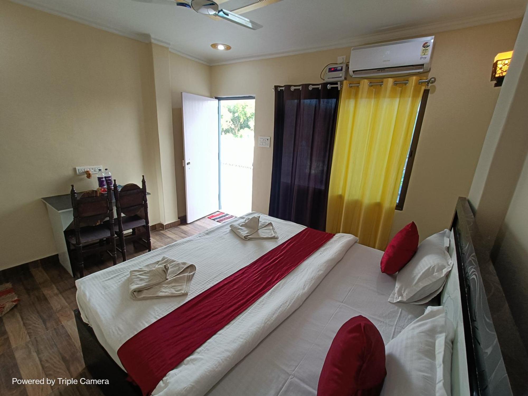 Mohit Paying Guest House พาราณสี ภายนอก รูปภาพ
